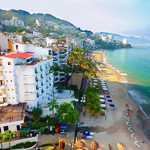 Hotel Emperador Vallarta Beachfront Hotel&suites