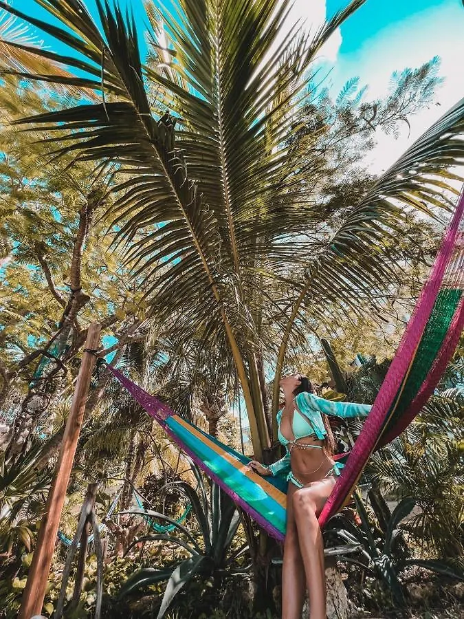 Hotel Zamunda Garden View Tulum