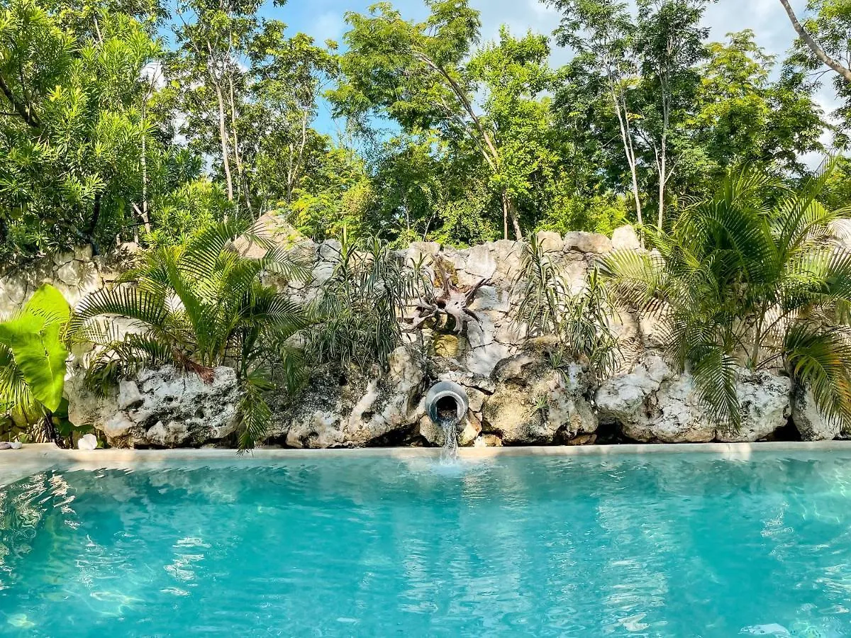 Hotel Zamunda Garden View Tulum 2*,  México