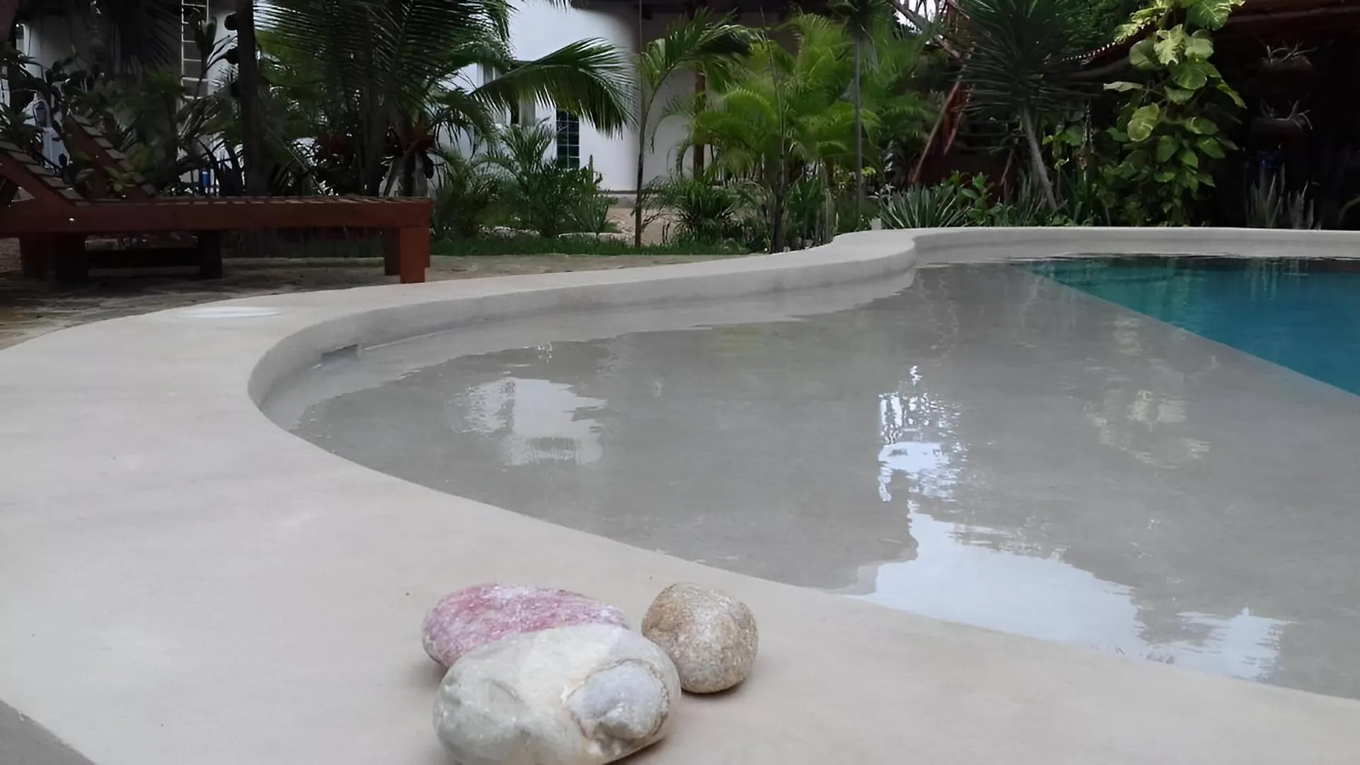 Inn Hotel Zamunda Garden View Tulum