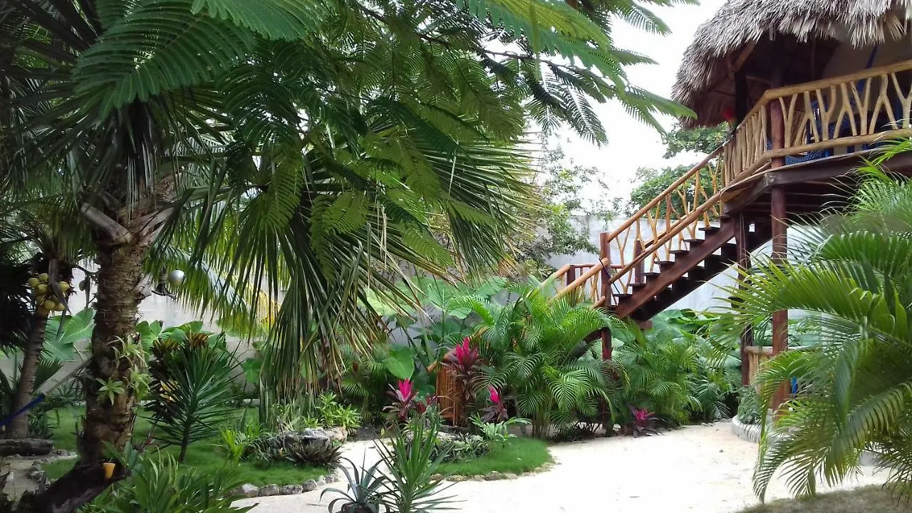 Inn Hotel Zamunda Garden View Tulum